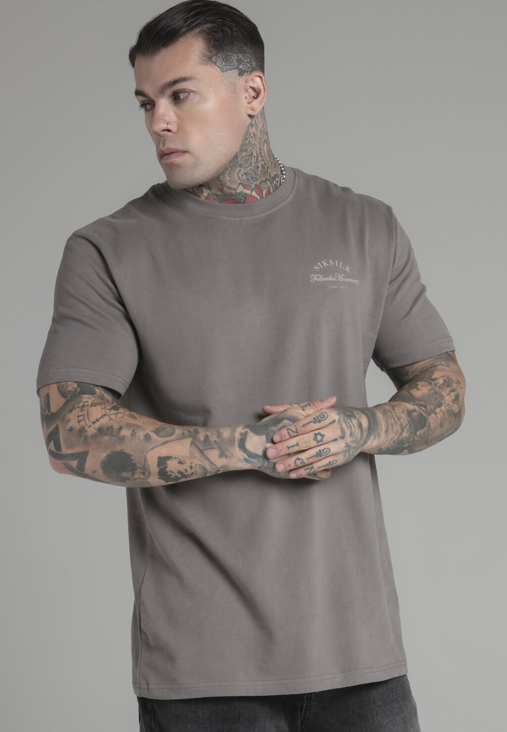 

Футболка с принтом SIKSILK, коричневая, Коричневый, Футболка с принтом SIKSILK, коричневая