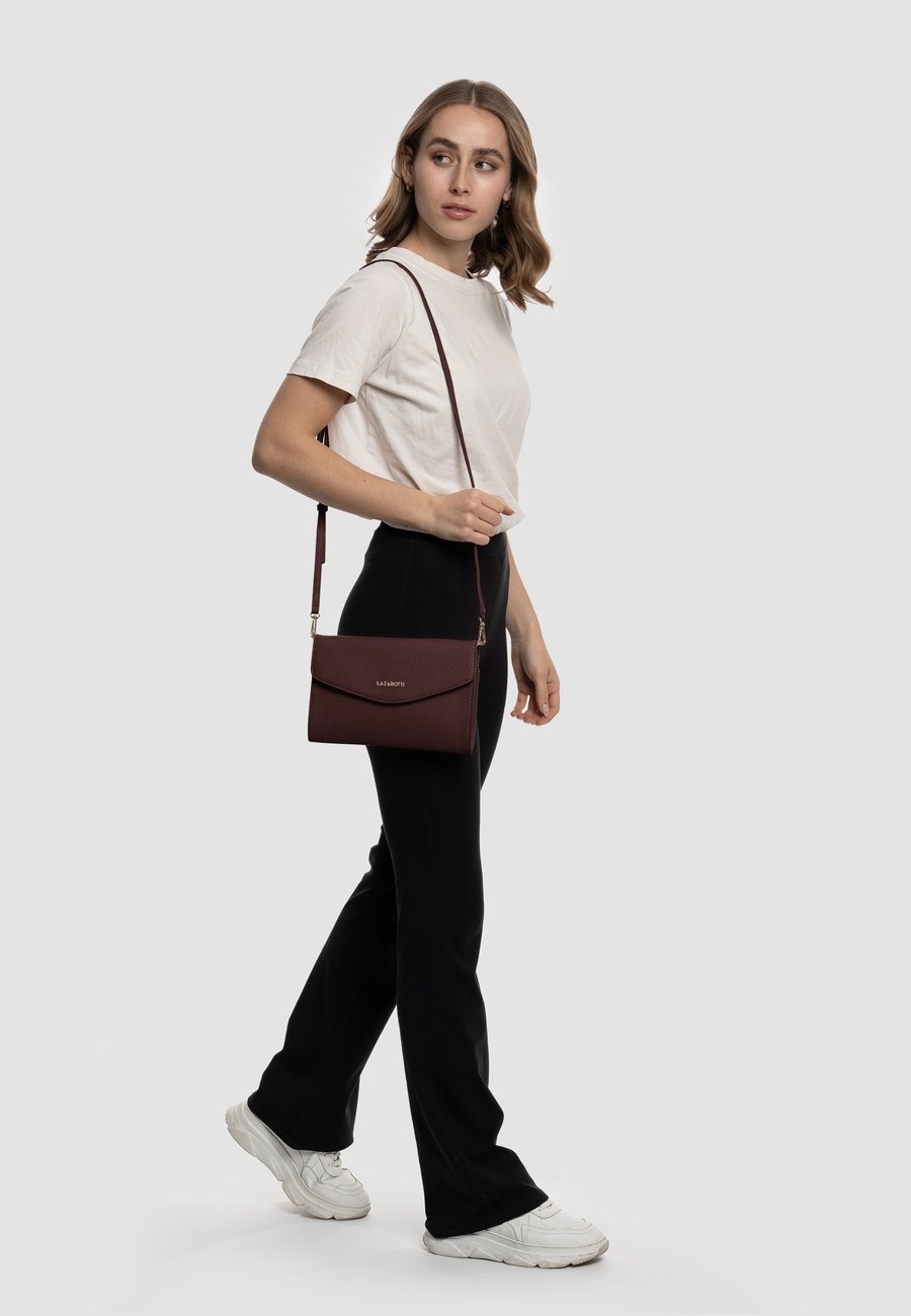 

Клатч Lazarotti BOLOGNA 23 CM, Burgundy/Bordeaux