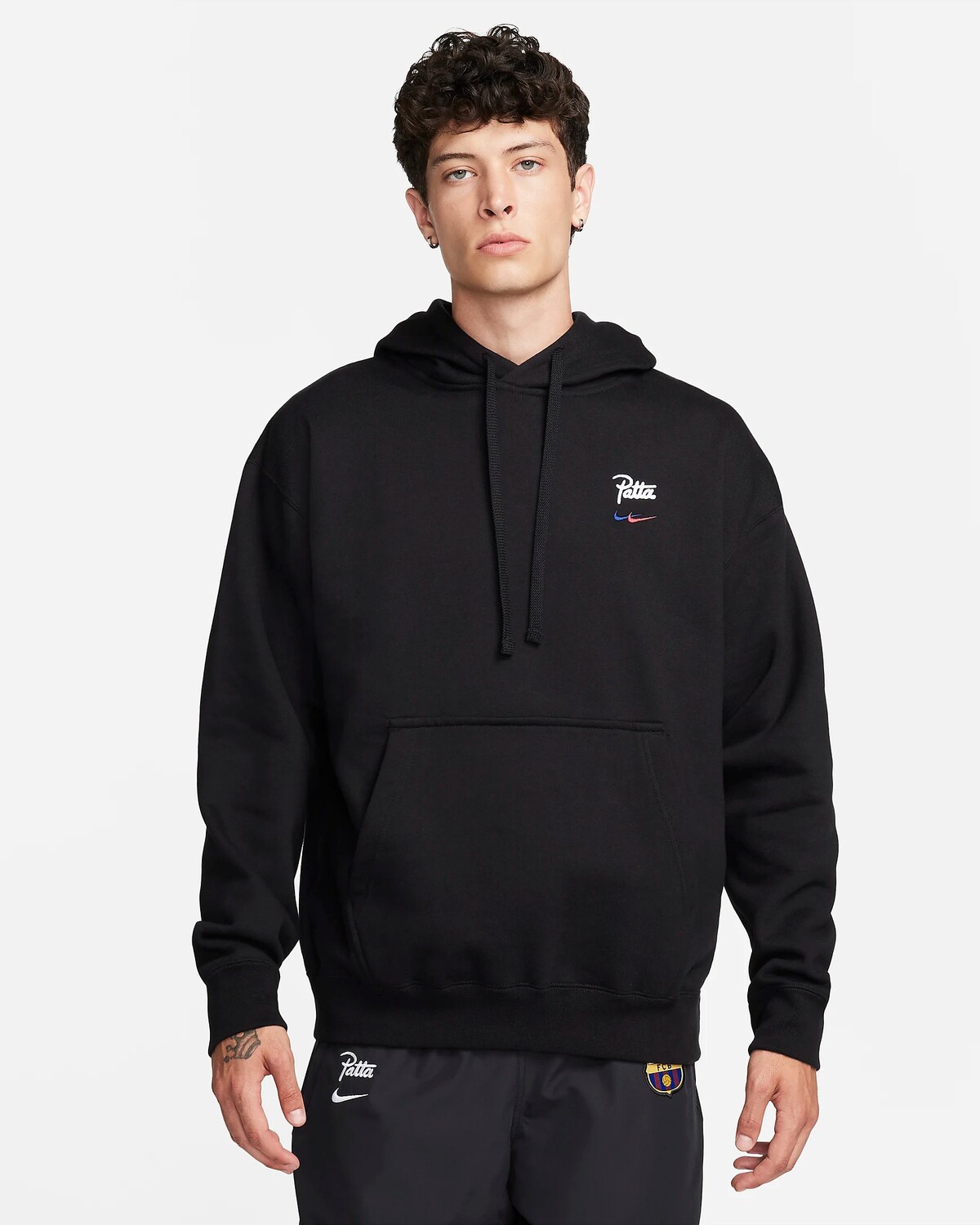 Толстовка Nike FC Barcelona x Patta Solo Swoosh, черная — фото 3