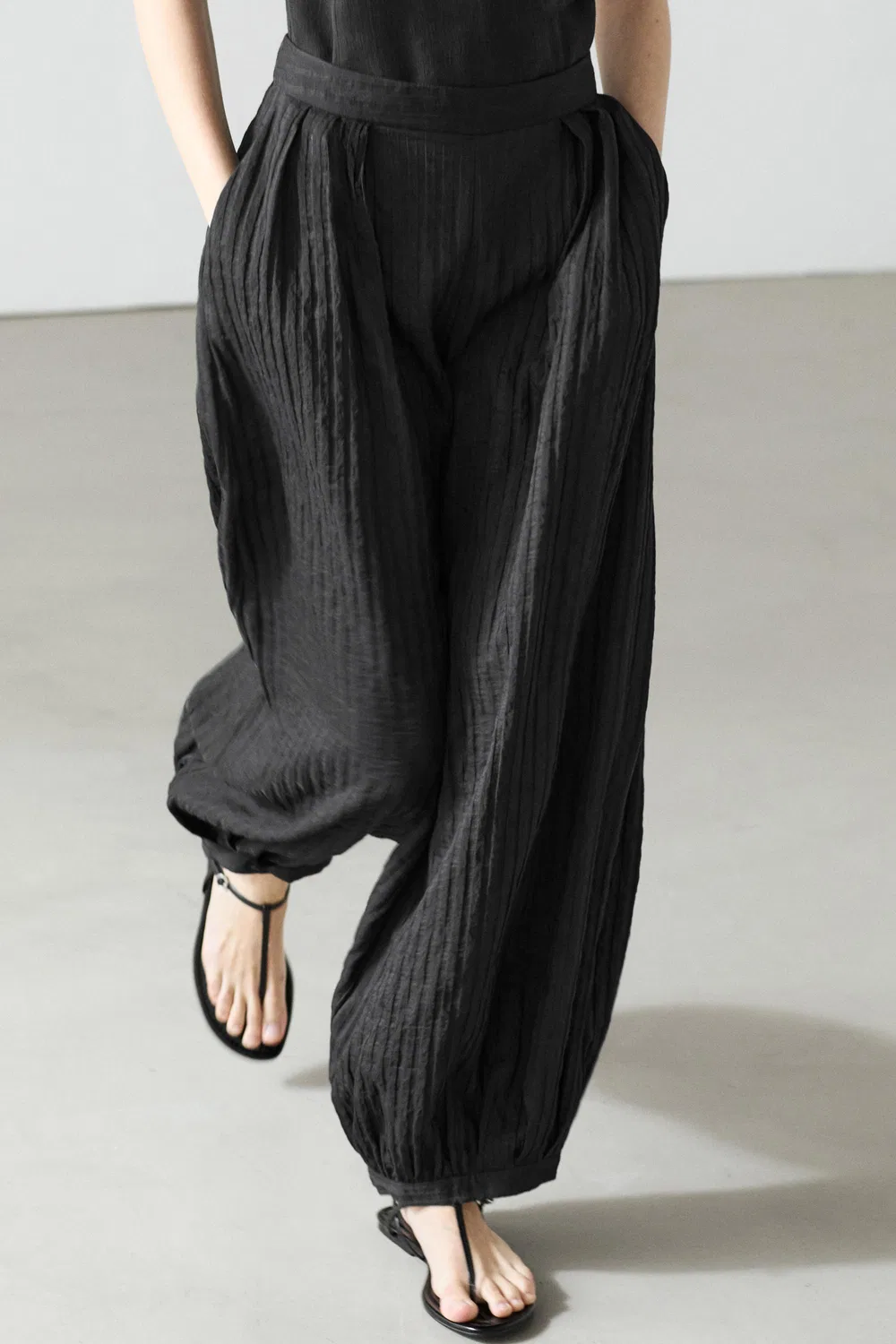 Струящиеся брюки-саруэль из льняной смеси Massimo Dutti, черный — фото 3