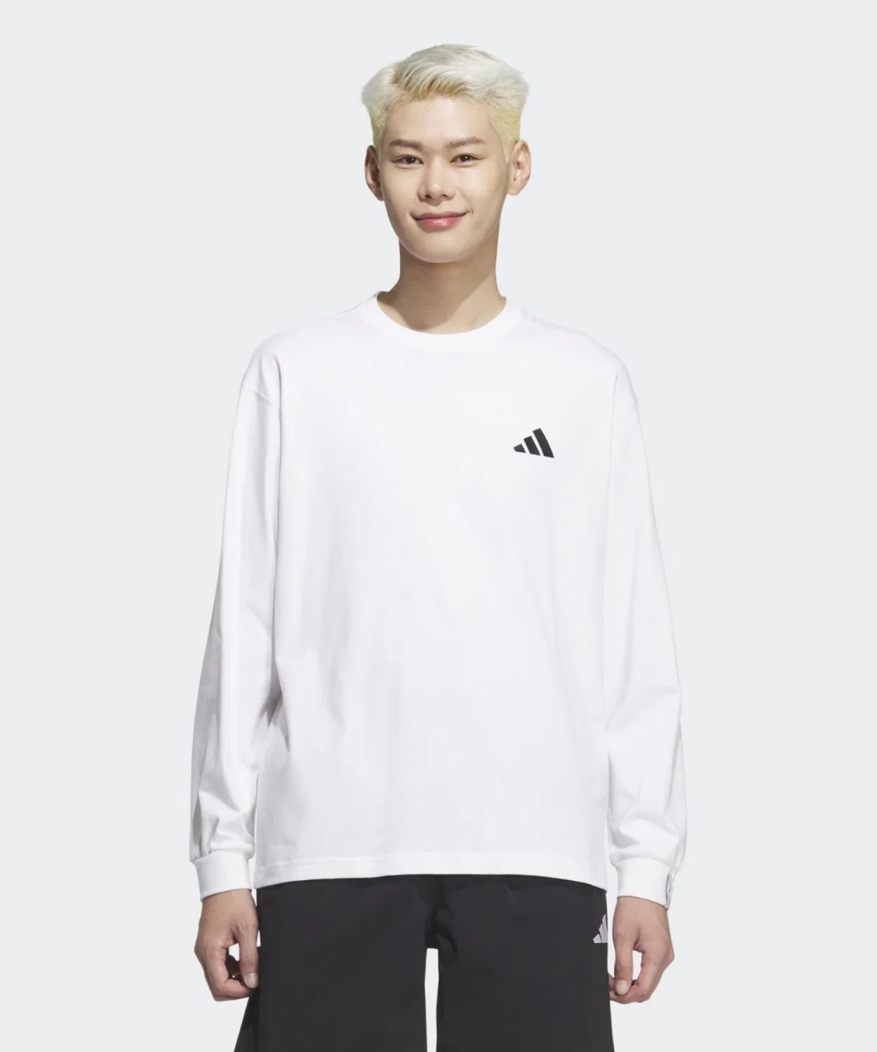 Мужская футболка с длинным рукавомсвободного кроя Essentials Plus Small Logo Adidas, White