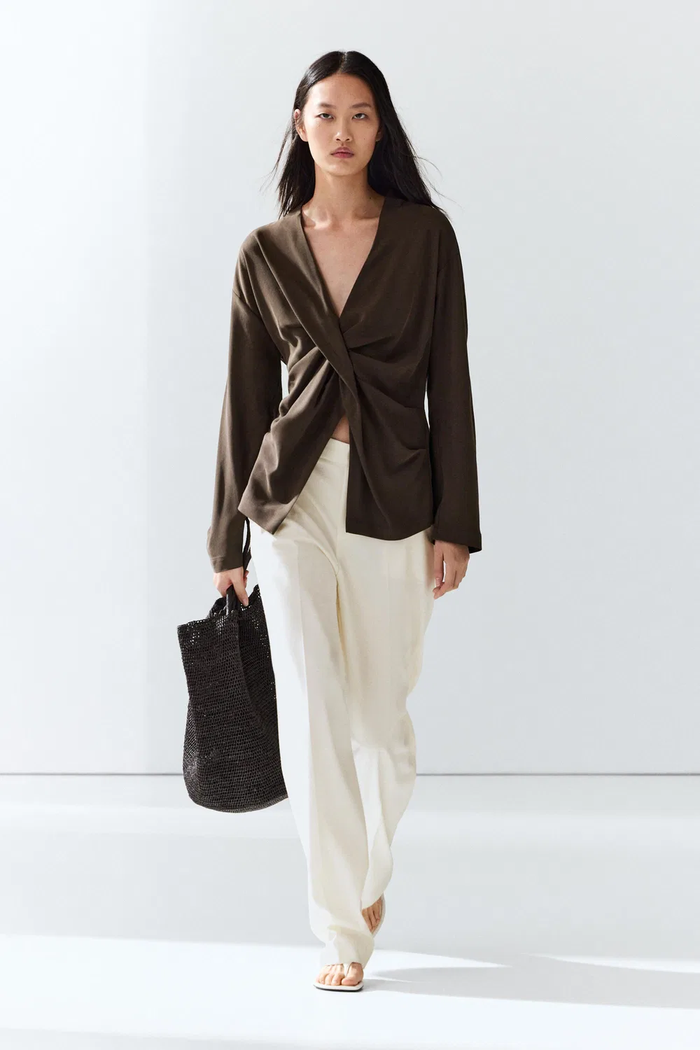 Блузка Massimo Dutti, струящаяся, с драпировкой, коричневая