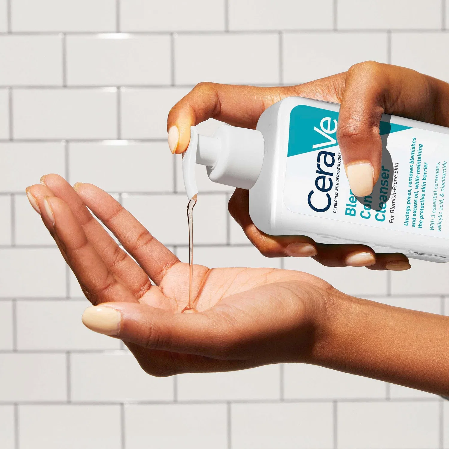 Очищающий гель-пенка для лица с 2% салициловой кислотой CeraVe Blemish Control, 236 мл — фото 3