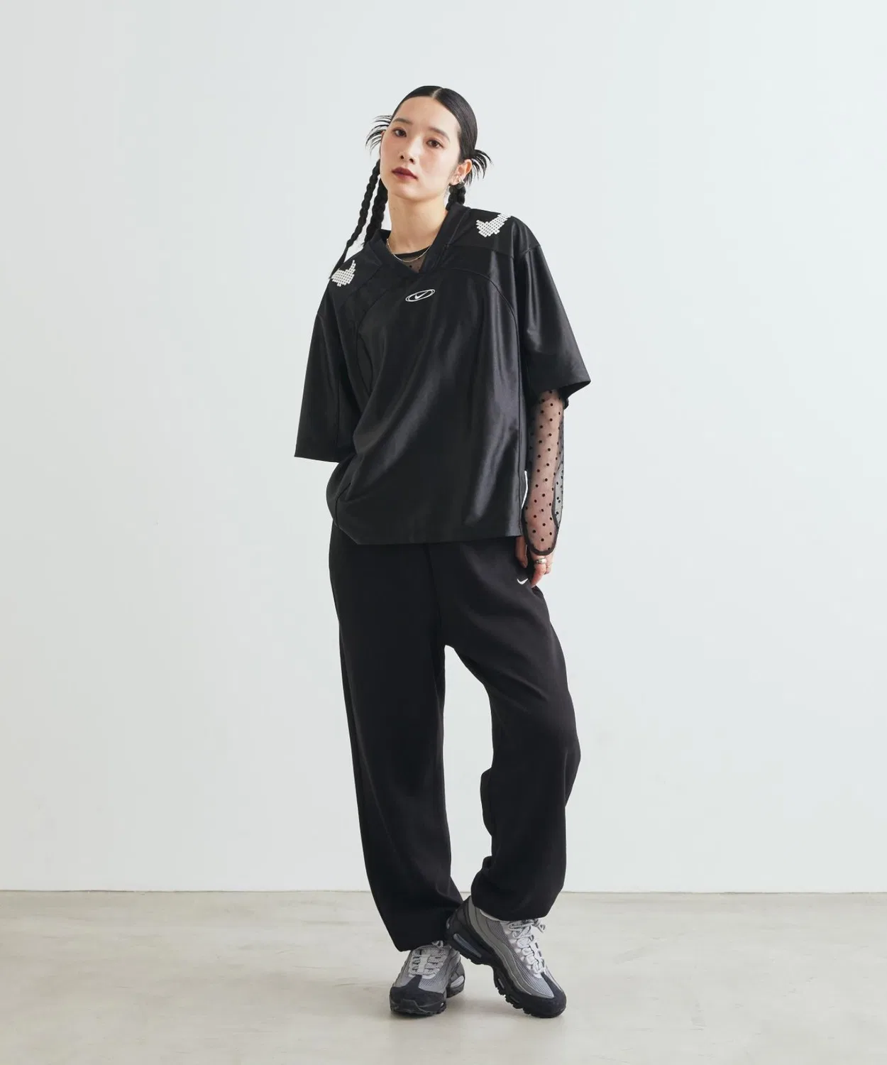 Женская футболка оверсайз с принтом Nike Sportswear IQ6138-010, Black — фото 4