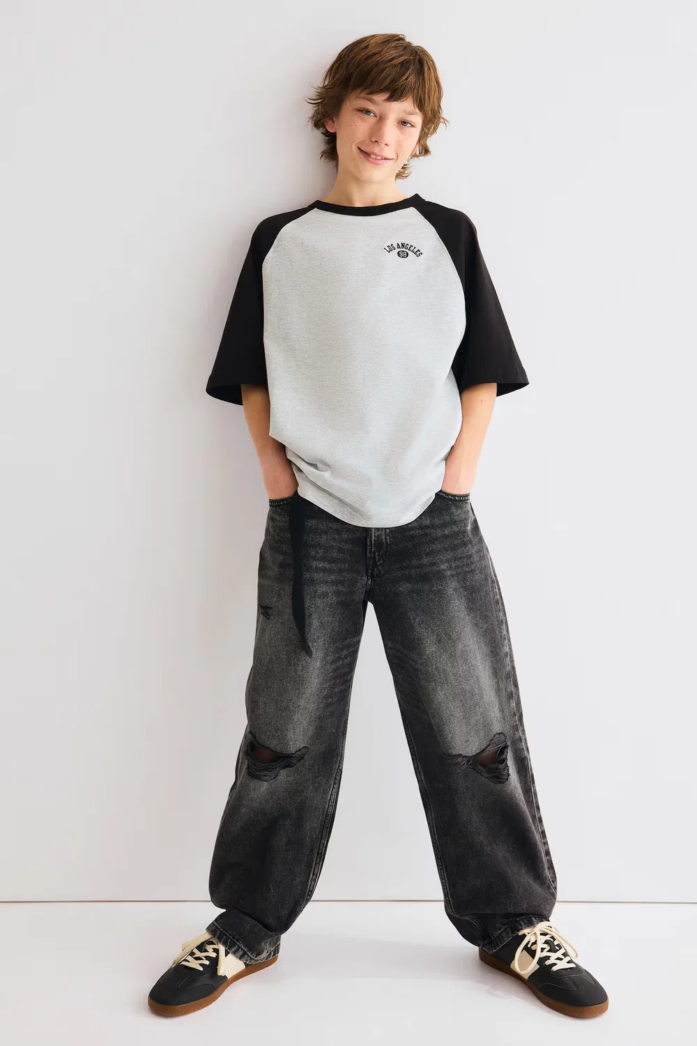 Свободные джинсы H&M, Ausgewaschenes Schwarz