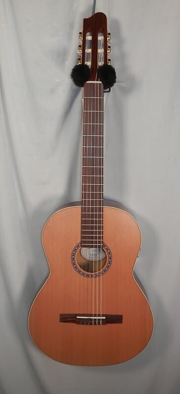 

Акустическая гитара Godin 051861 Etude Left Classica II Left-Handed Acoustic Electric Nylon String Classical Guitar new