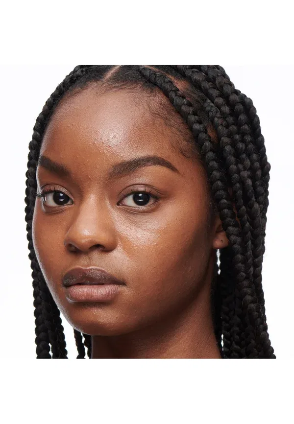 Консилер 1.8 мл Studio Radiance 24hr Luminous Lift Concealer Mini Mac NW45, цвет nw45 — фото 4