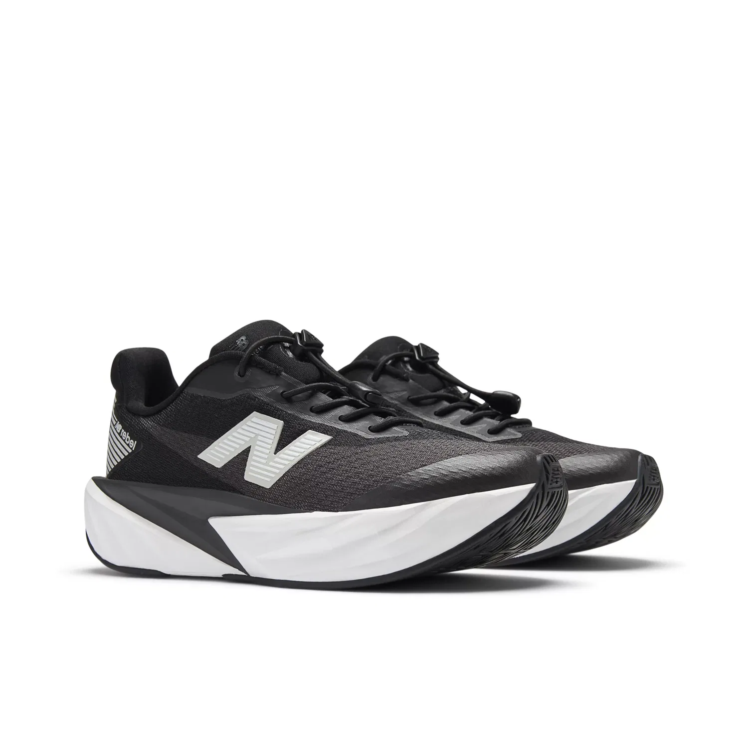 Детские кроссовки легкие на шнурках-стяжках FuelCell Rebel Bungee Lace w/Toggle New Balance, Black With White — фото 2
