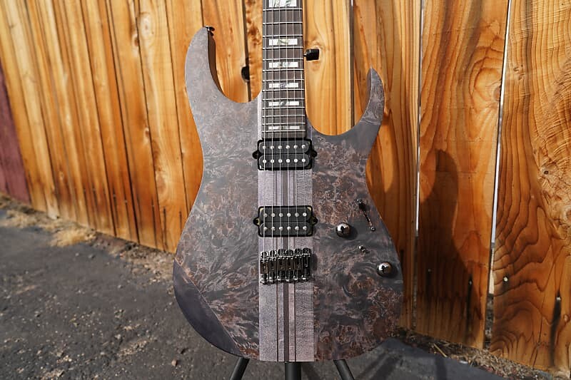 

Ibanez Premium RGT1221PB DTF - плоская 6-струнная электрогитара Deep Twilight с сумкой для переноски (2023), Коричневый, Ibanez Premium RGT1221PB DTF - плоская 6-струнная электрогитара Deep Twilight с сумкой для переноски (2023)