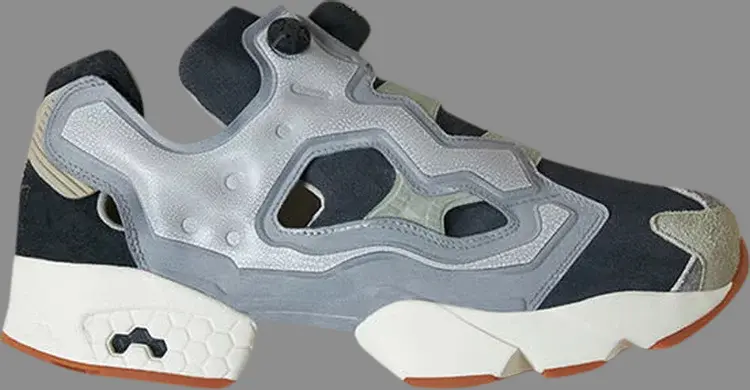 

Кроссовки end. x instapump fury 'fossil pack - true grey' Reebok, серый