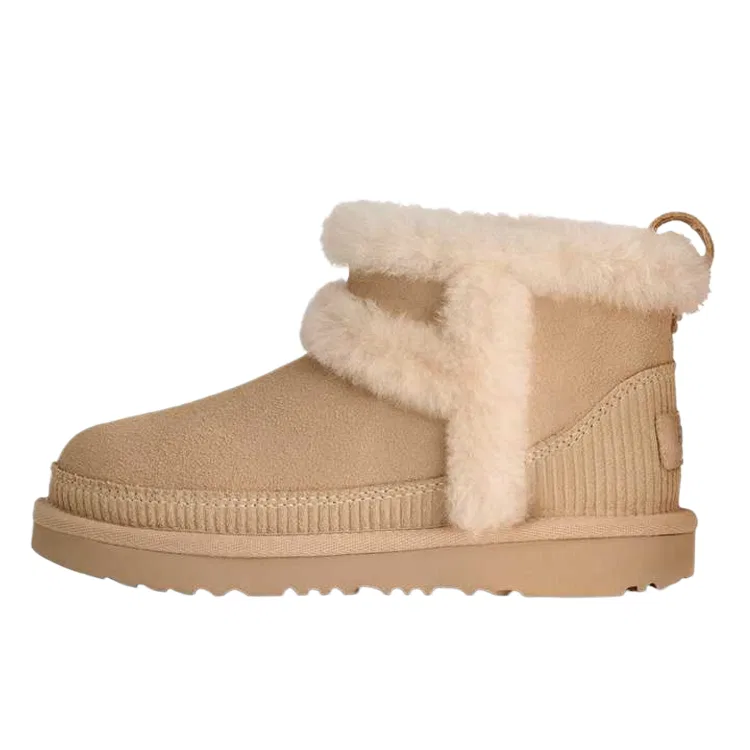 Детские зимние снежные ботинки UGG Classic Novelty, Sand Castle Brown