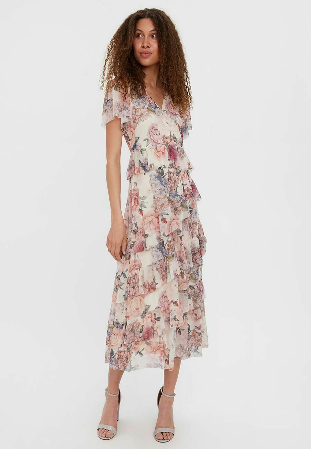 

Повседневное платье VMBLAIR SS V NECK ANCLE DRESS VMA Vero Moda, слоновая кость