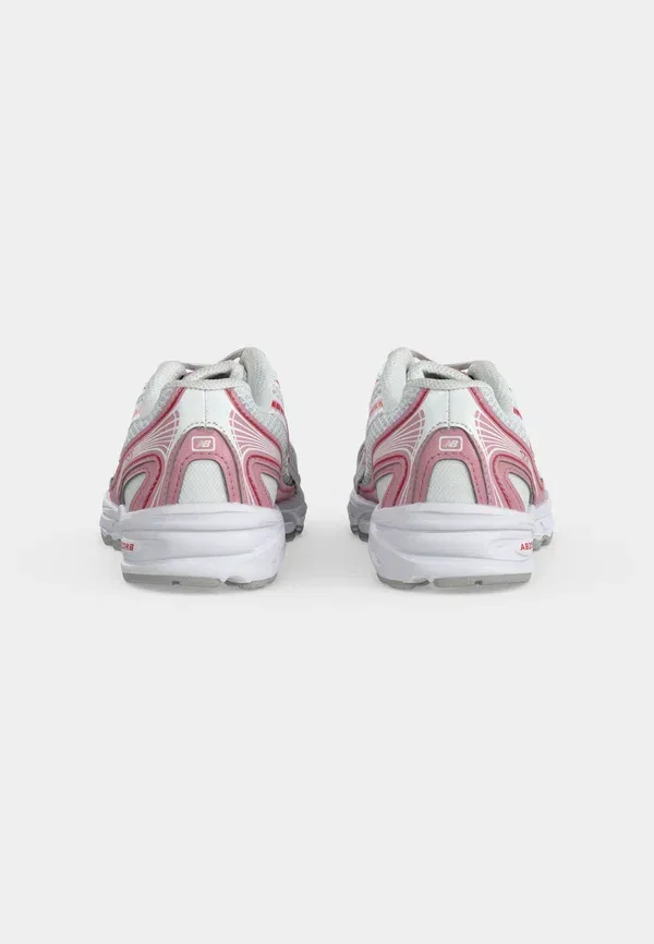 Кроссовки с сетчатым верхом 740 New Balance, white/pink taffy/team red, белый/красный/розовый — фото 4