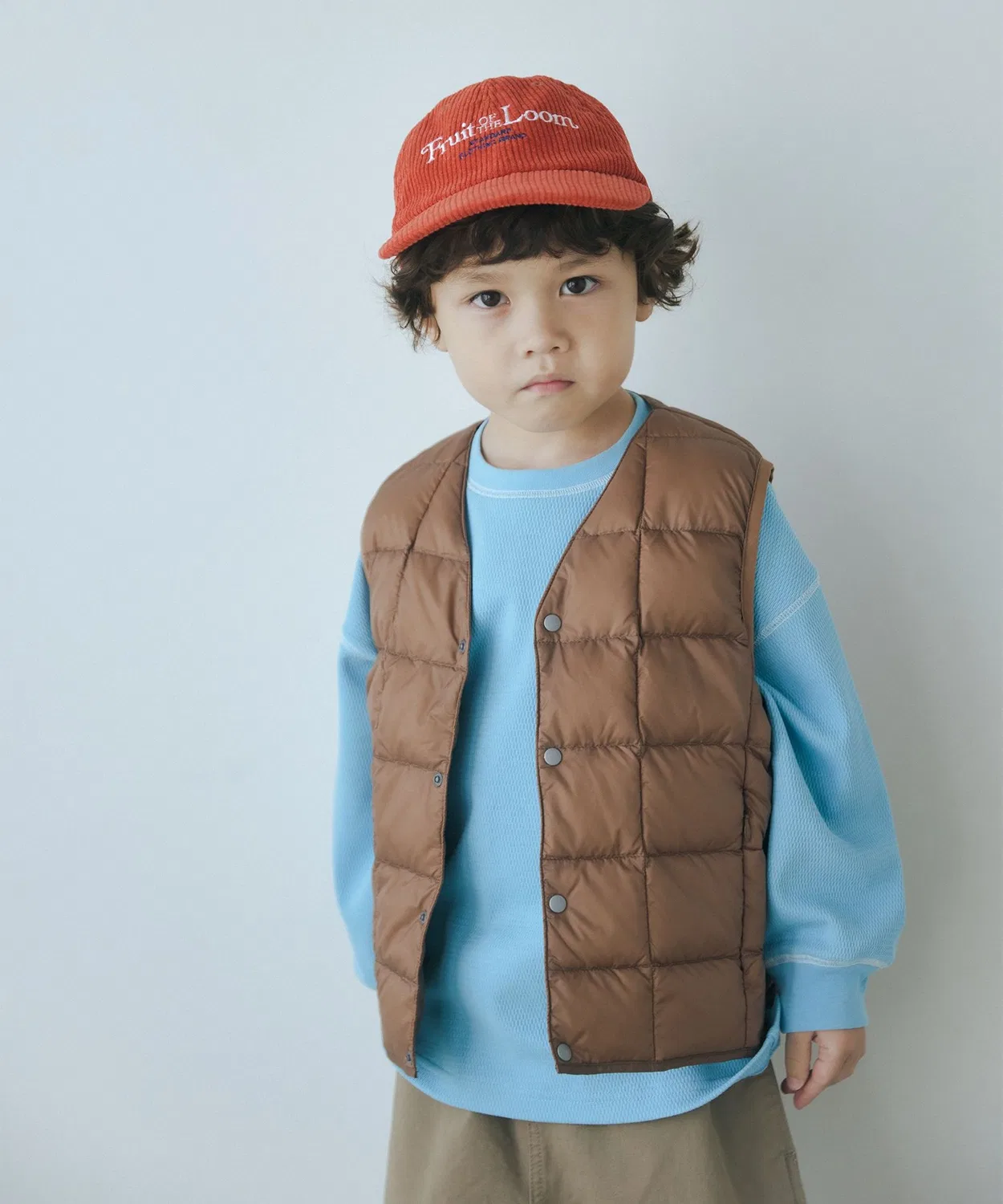 Детский жилет с V-образным вырезом, стеганый, Inner Down Vest TAION, Mocha