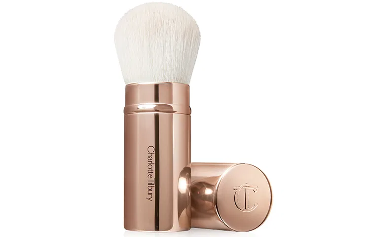Женская кисть для макияжа с оригинальной коробкой Charlotte Tilbury, Lightweight Flawless Shaping Portable Foundation Brush