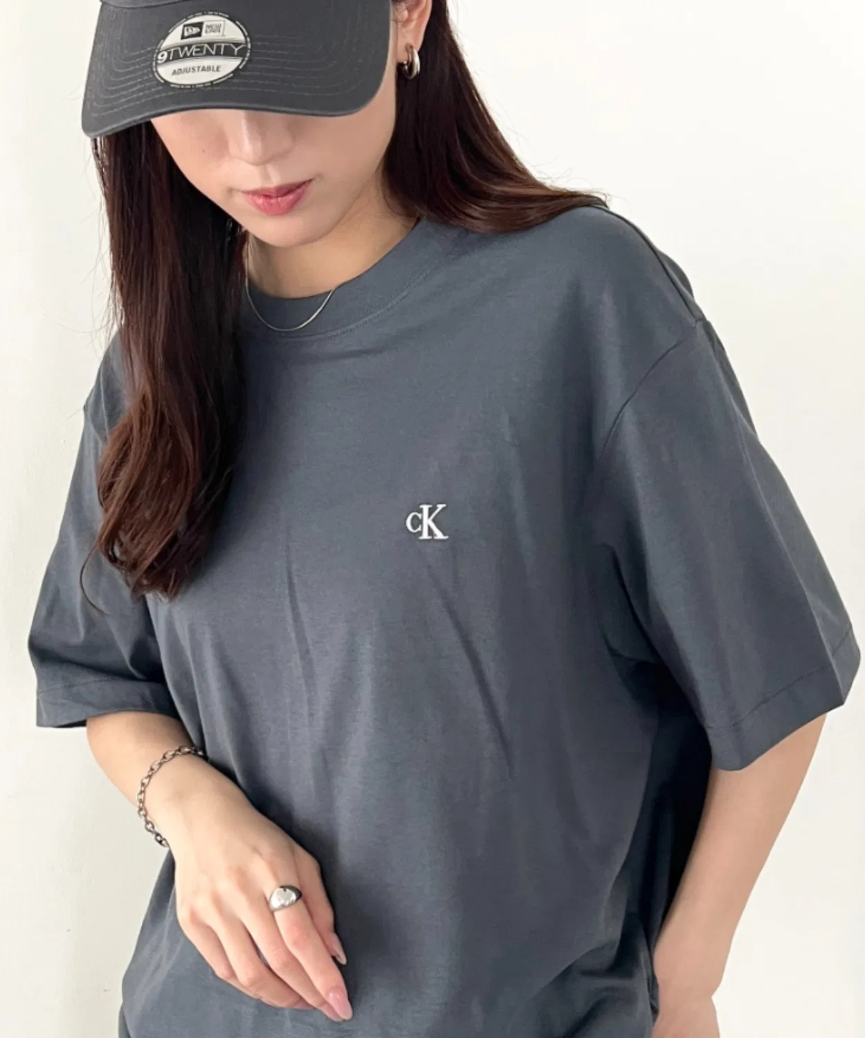 Мужская/женская футболка с коротким рукавом Calvin Klein, Charcool Grey