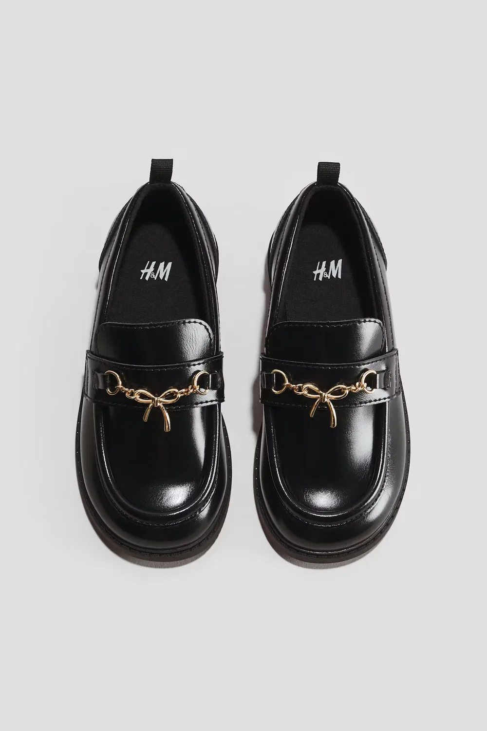 Лоферы с декоративным элементом в виде подвески H&M, Schwarz/Schleifen