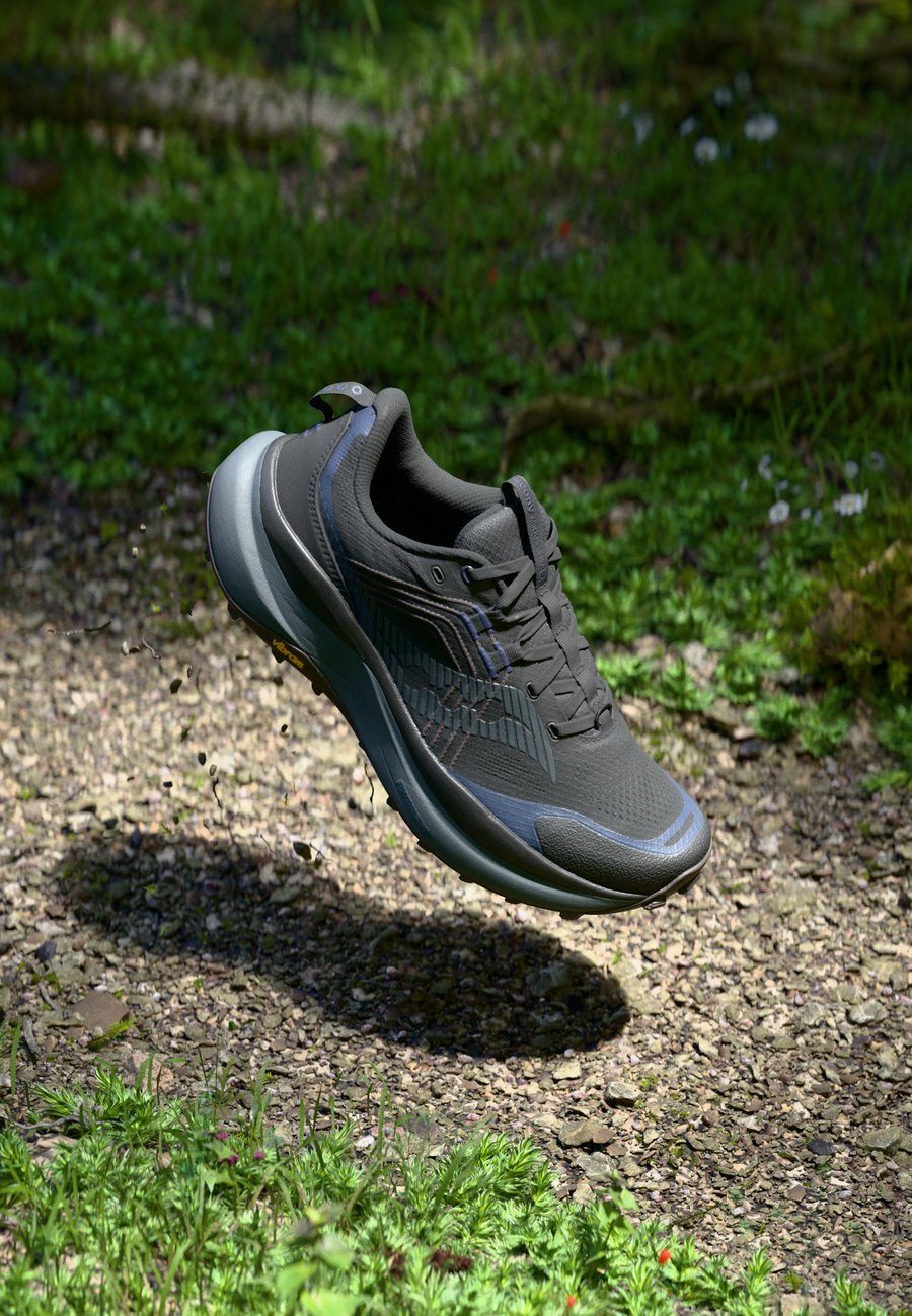 Кроссовки Saucony XODUS ULTRA 4, Black/Navy/Black