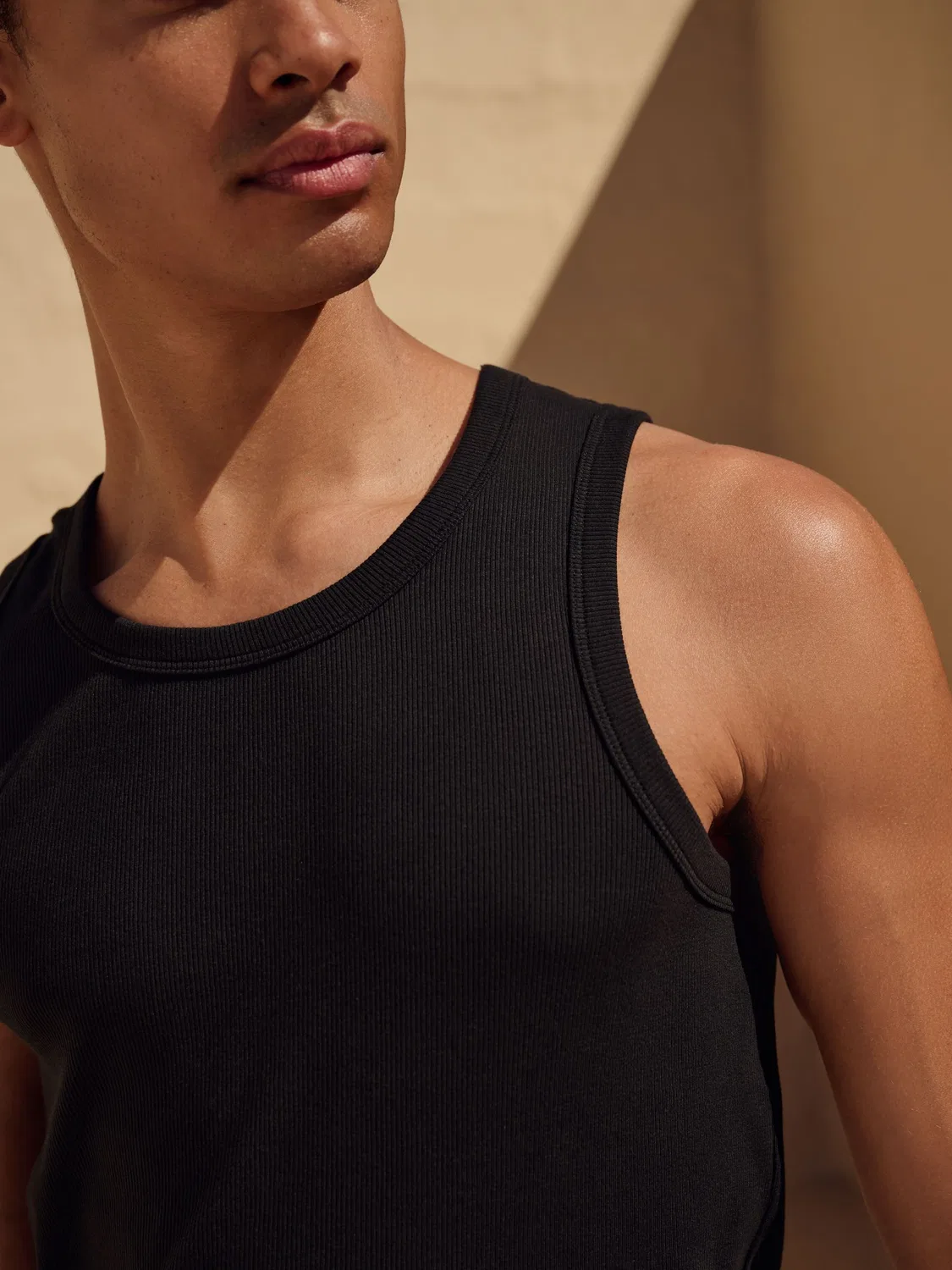 Жилет Slim Fit рифленый Next, черный