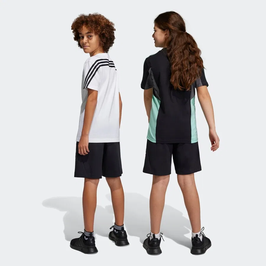 Спортивные брюки свободного кроя ADIDAS SPORTSWEAR 'Future Icons' черного цвета — фото 4