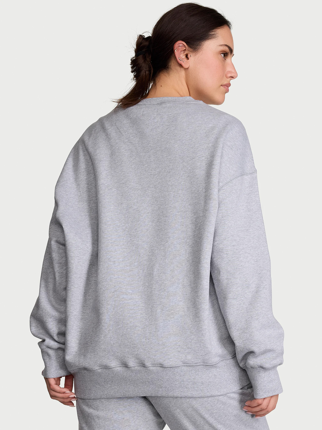 Свитшот Victoria's Secret Angel Essentials Effortless Fleece Crewneck, серый — фото 3