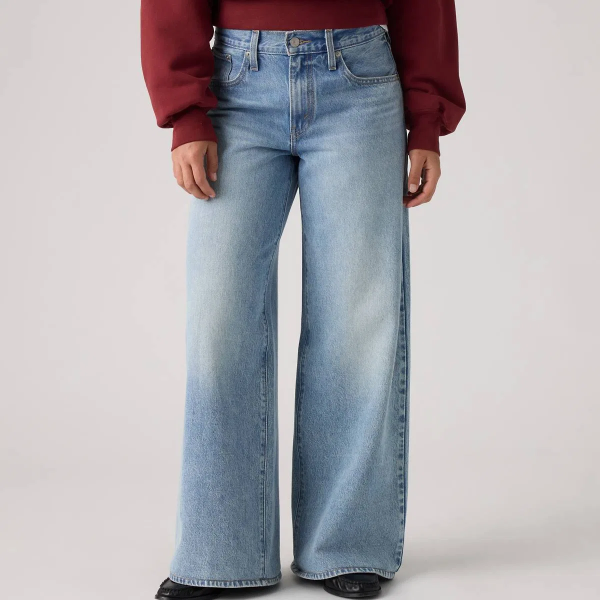 Женские джинсы средней длины с широкими штанинами Levi's, Pen And Paper - Medium Wash — фото 2