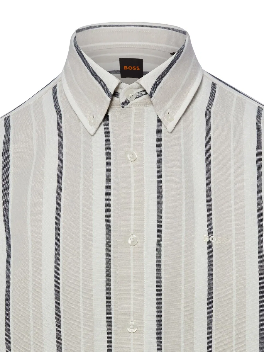 Рубашка BOSS Regular fit Button Up Shirt 'Ricoplus' бежевого и темно-бежевого цвета — фото 3