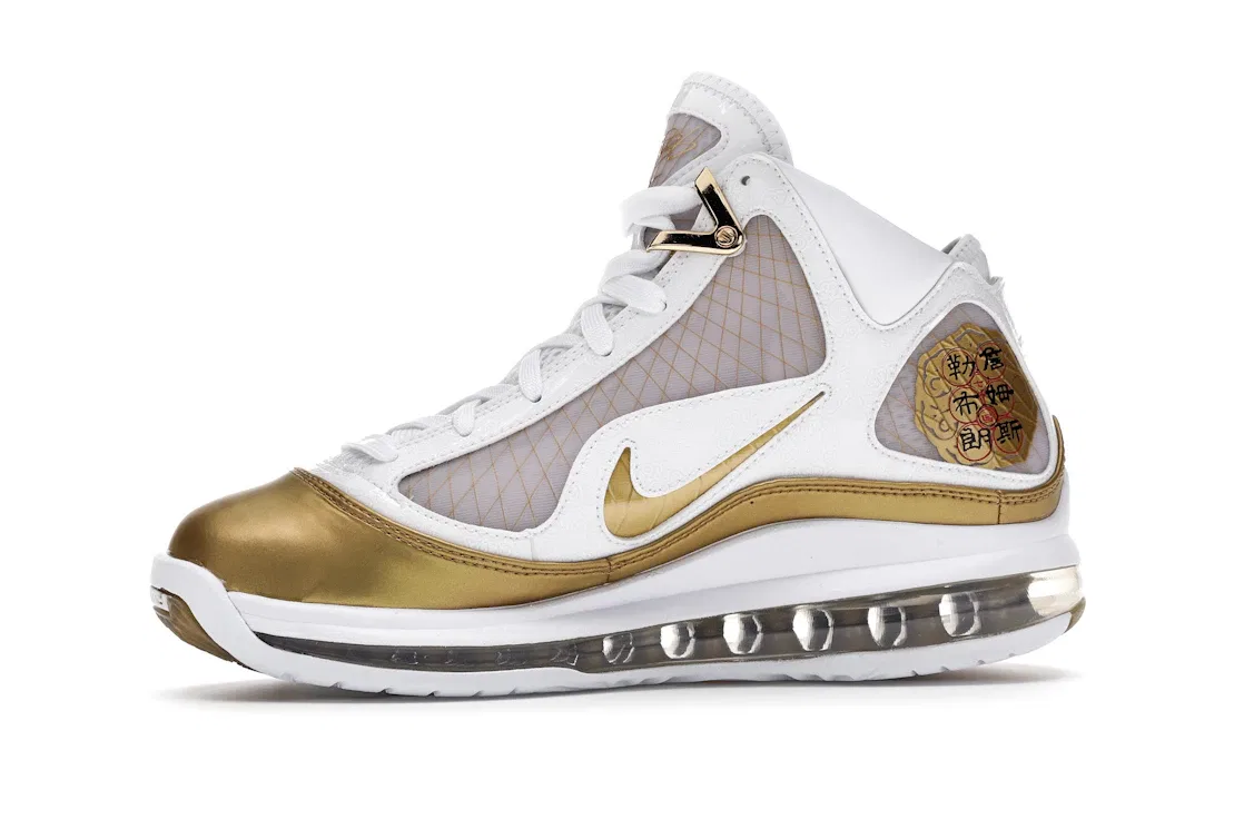 Детские кроссовки для мальчиков с высокой посадкой Nike LeBron 7, White Metallic Gold White — фото 3