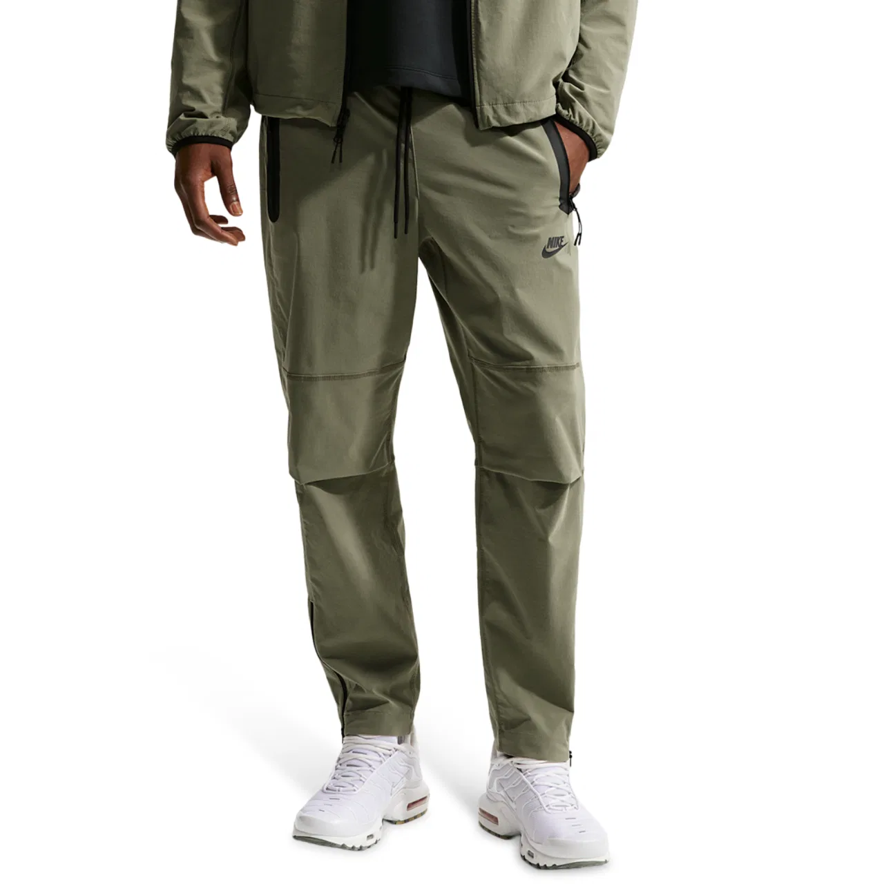 Мужские брюки Tech Woven OH Nike, цвет Silver Sage/Black