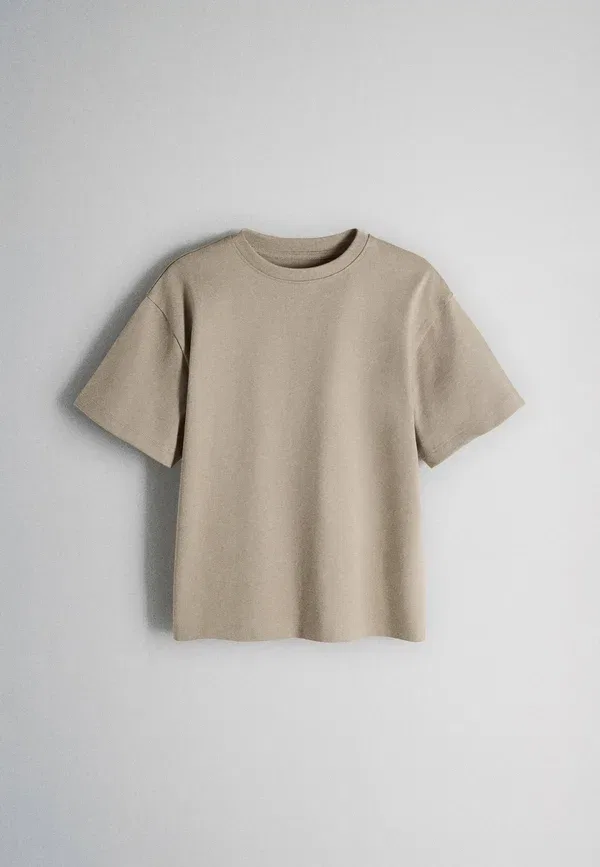 Комплект футболок из 4 штук Basic T-shirt The Set, голубой, синий, коричневый, белый — фото 4