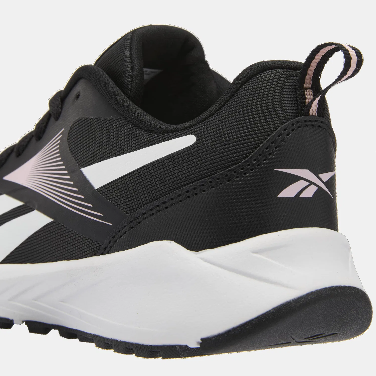 Детские кроссовки для девочек с шнуровкой Energen Run Reebok, Black Frostedberry Grey6 — фото 2