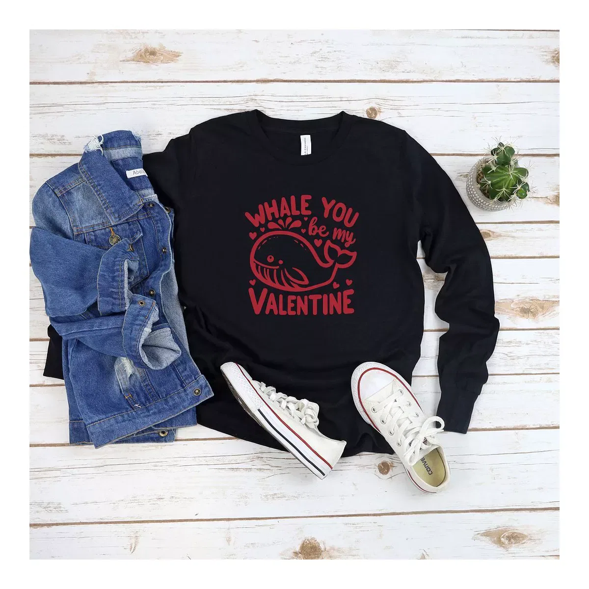 Детская футболка с длинным рукавом с принтом Valentines Whale The Juniper Shop, Black — фото 2