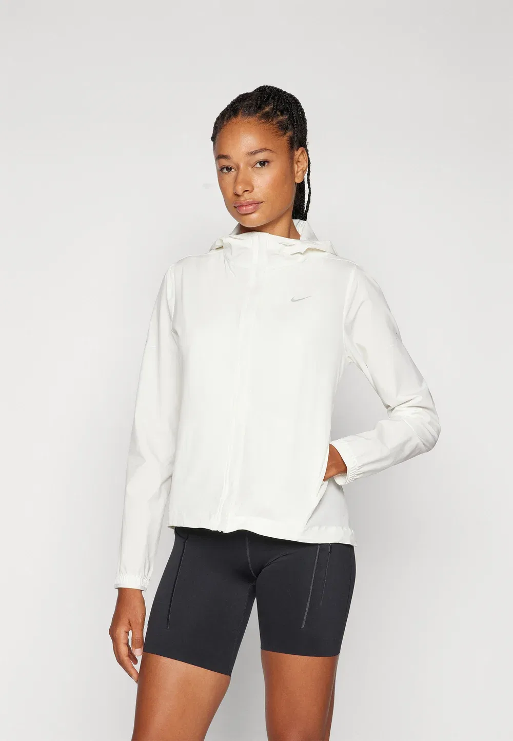 Swift - ветровка Nike Performance, Sail/Reflective Silver