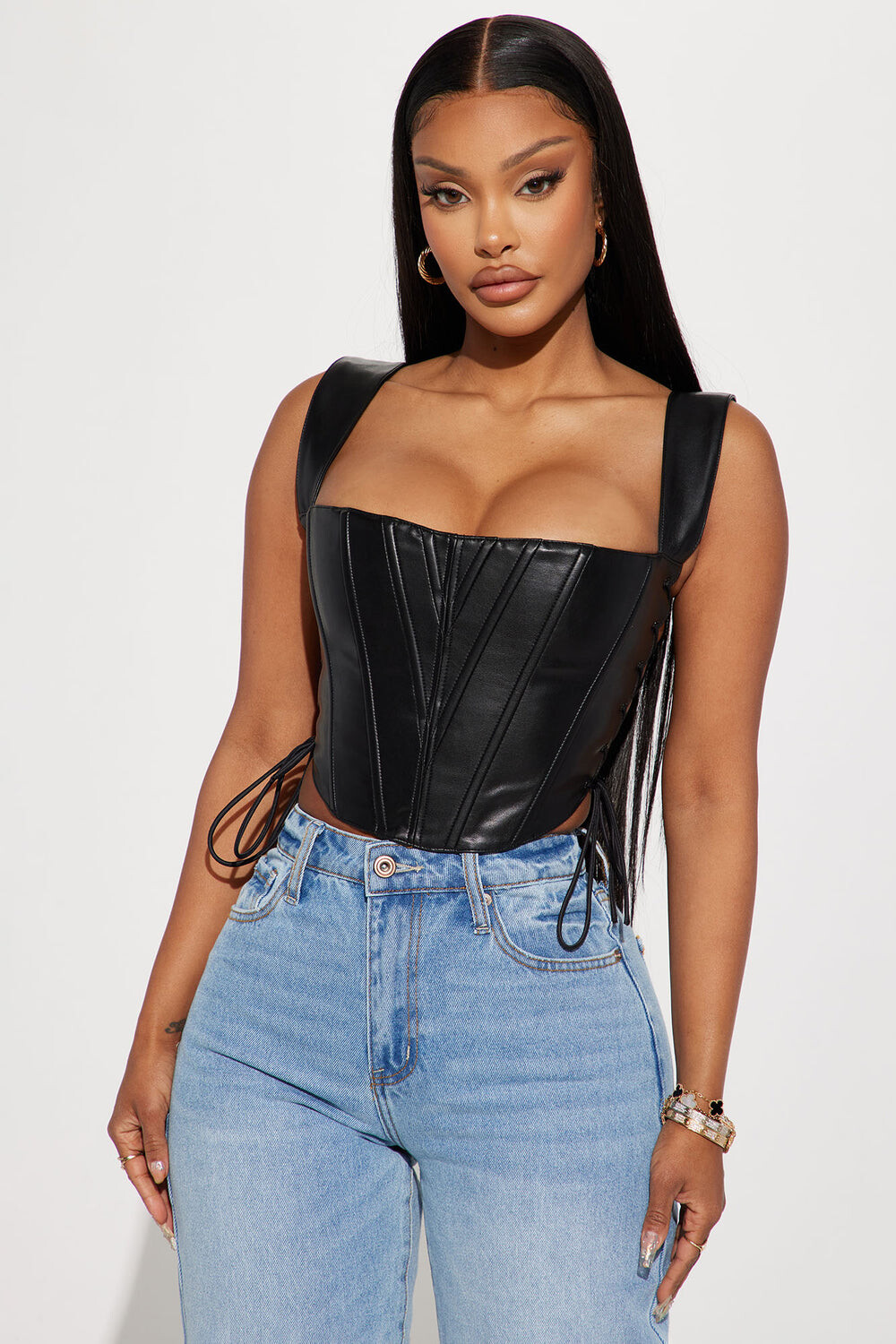 

Топ Fashion Nova CT2502F, черный