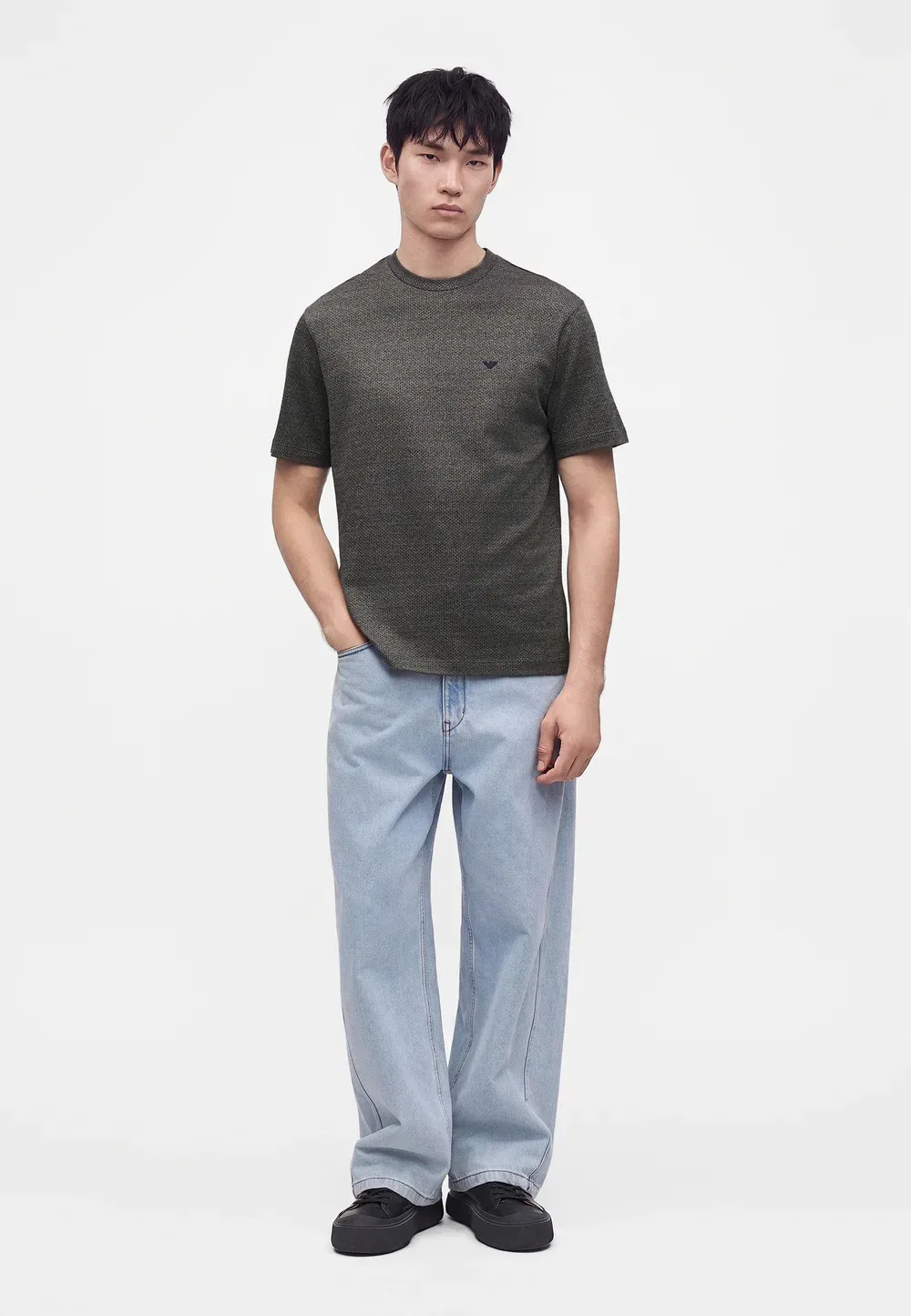 Простая футболка Emporio Armani, Storm Grey Fancy — фото 2