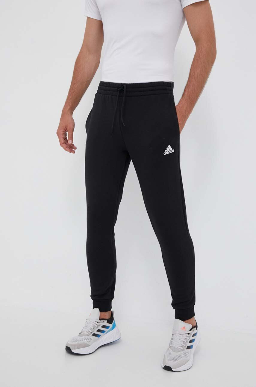 

Adidas джоггеры, черный