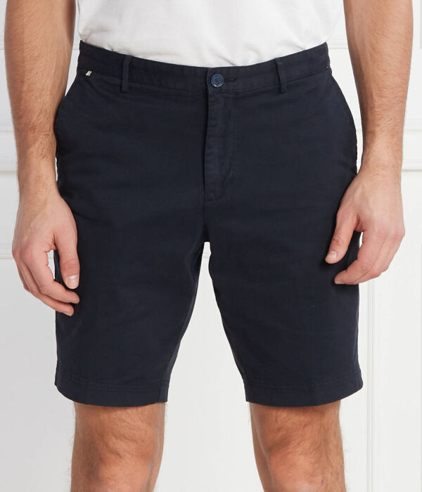 

Шорты мужские Boss облегающего кроя средней длины, синий