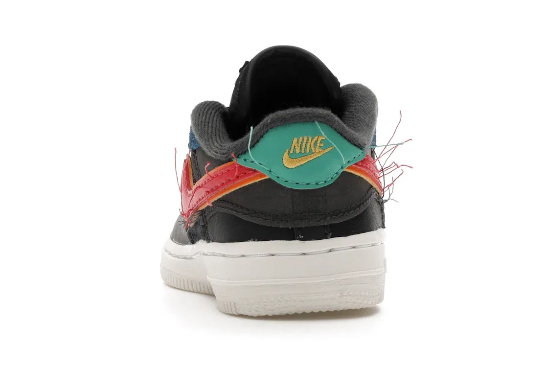 Детские кроссовки Lifestyle Nike Air Force 1 Low, Dark Smoke Grey/Bombay-Solar Flare-Track Red — фото 4