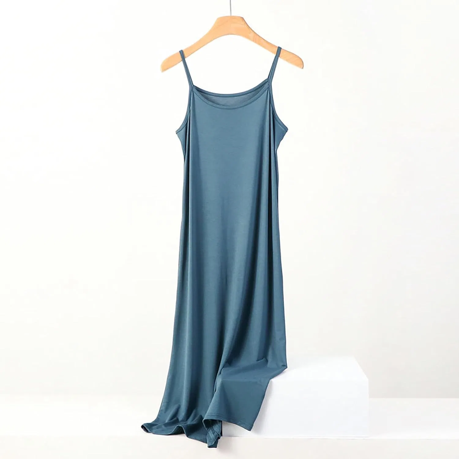 Женское длинное платье на тонких бретелях с регулировкой, T-Shirt, Blue — фото 3