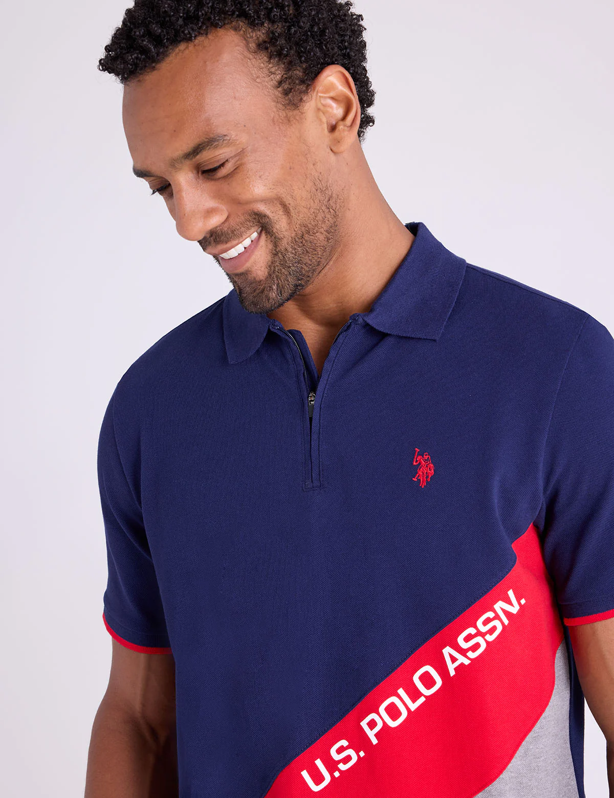 Футболка-поло U.S. Polo Assn Pique Color Block Zipper, темно-синий — фото 2