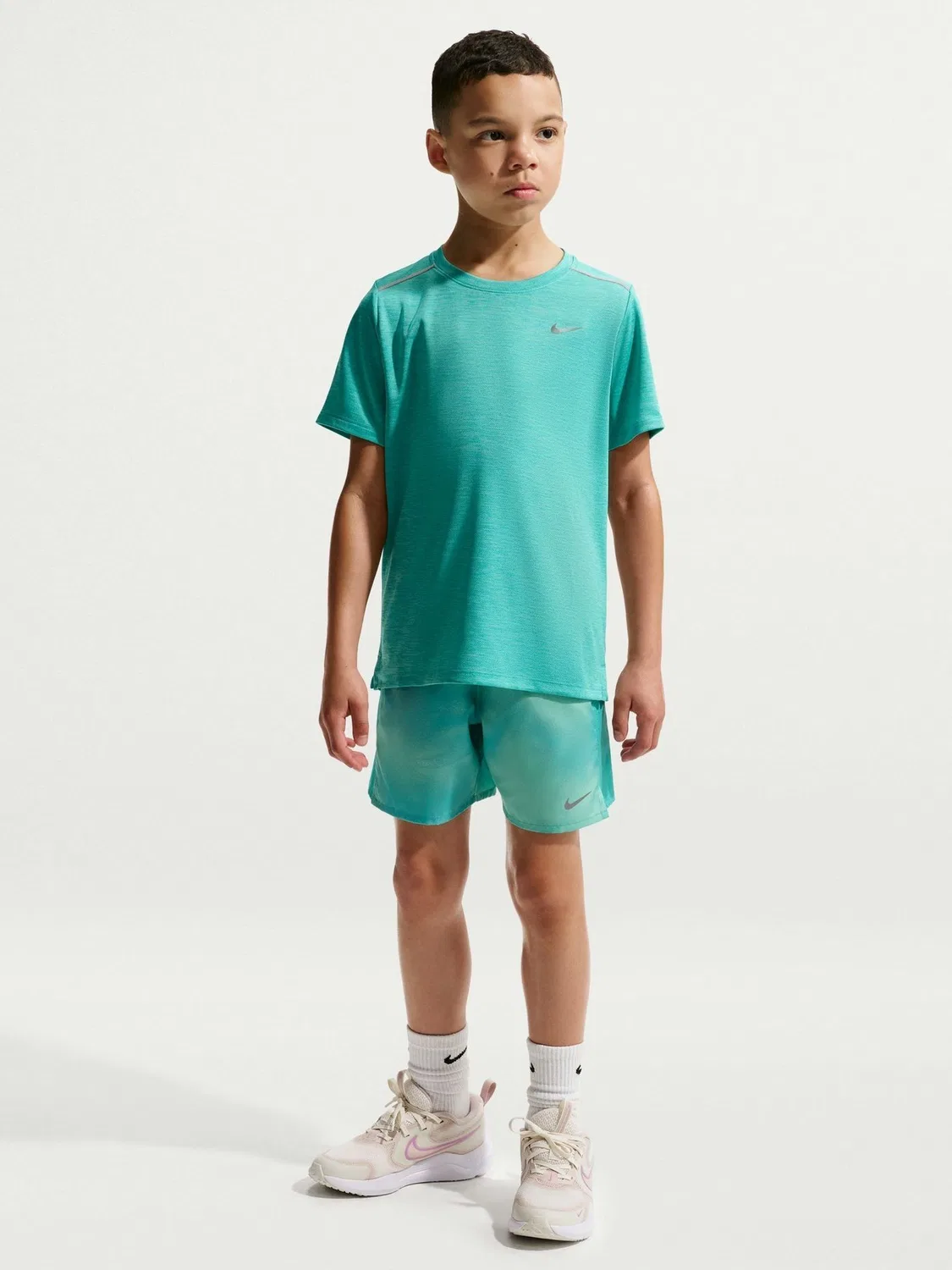 Шорты беговые Dri-FIT Miler Nike, зеленый