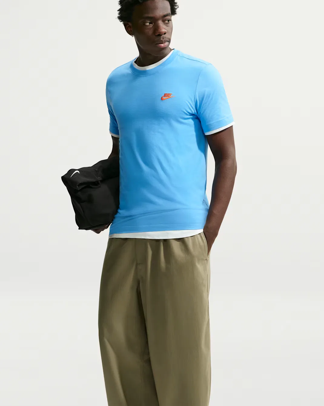 Мужская футболка Nike Sportswear Club, Football Blue/Safety Orange — фото 3