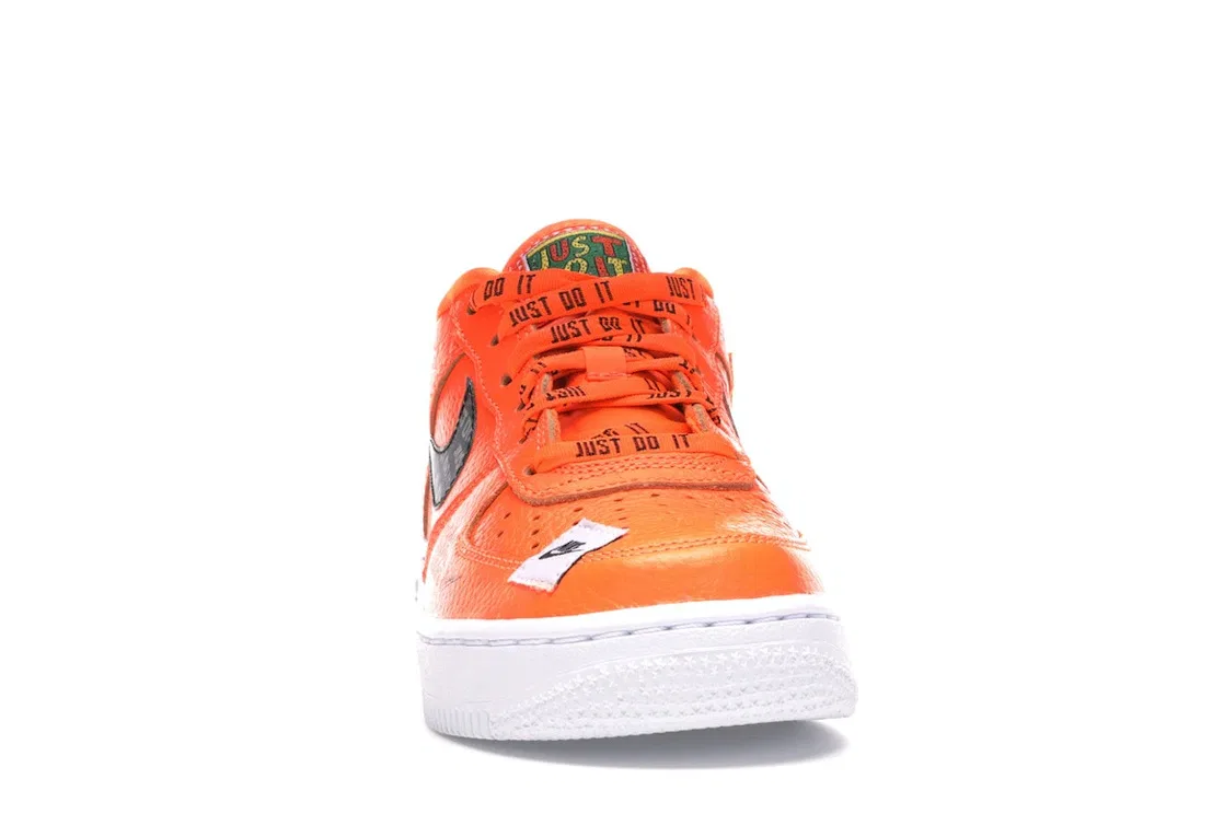 Детские кроссовки Lifestyle с длинным шнурком Nike Air Force 1 Low, White/Total Orange-Black — фото 2
