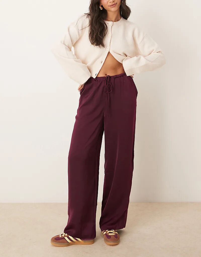 

Атласные брюки-стринги сливового цвета ASOS DESIGN