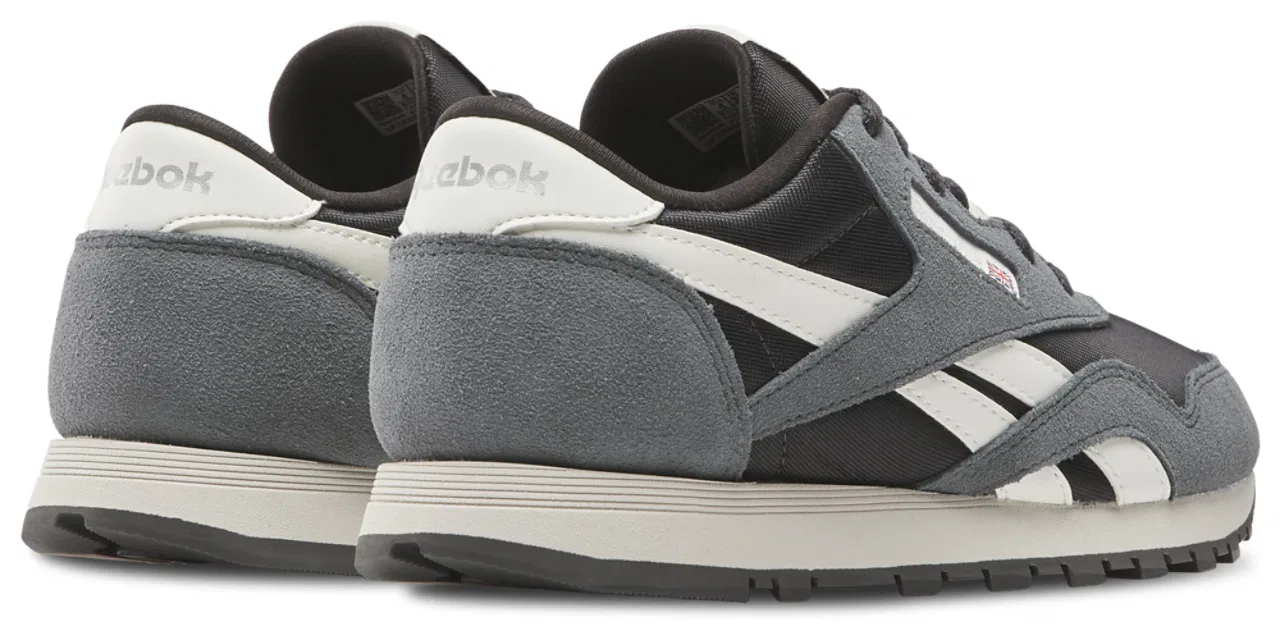 Кроссовки для девочек Classic Nylon Reebok, цвет Washed Black/Dark Fog/Chalk — фото 3