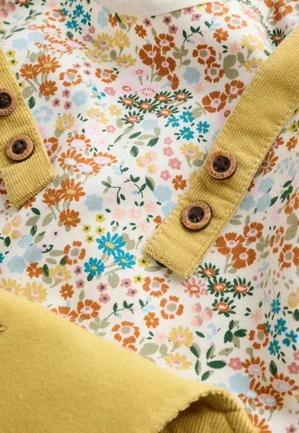 Комплект из ползунков и боди с длинным рукавом, флоральный, Regular fit - baby cord dungarees and long sleeve bodysuits 2 piece set - body, Next, sage green rabbit, зеленый — фото 3
