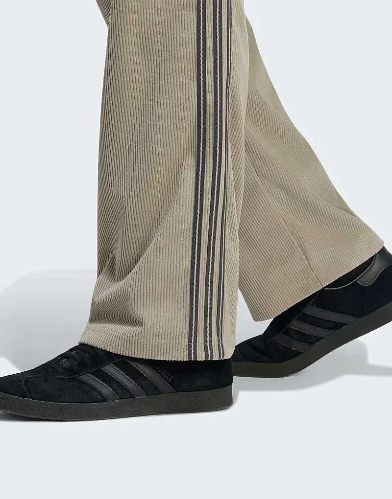 Спортивные брюки Adidas Originals Firebird из вельвета, серебристая галька — фото 4