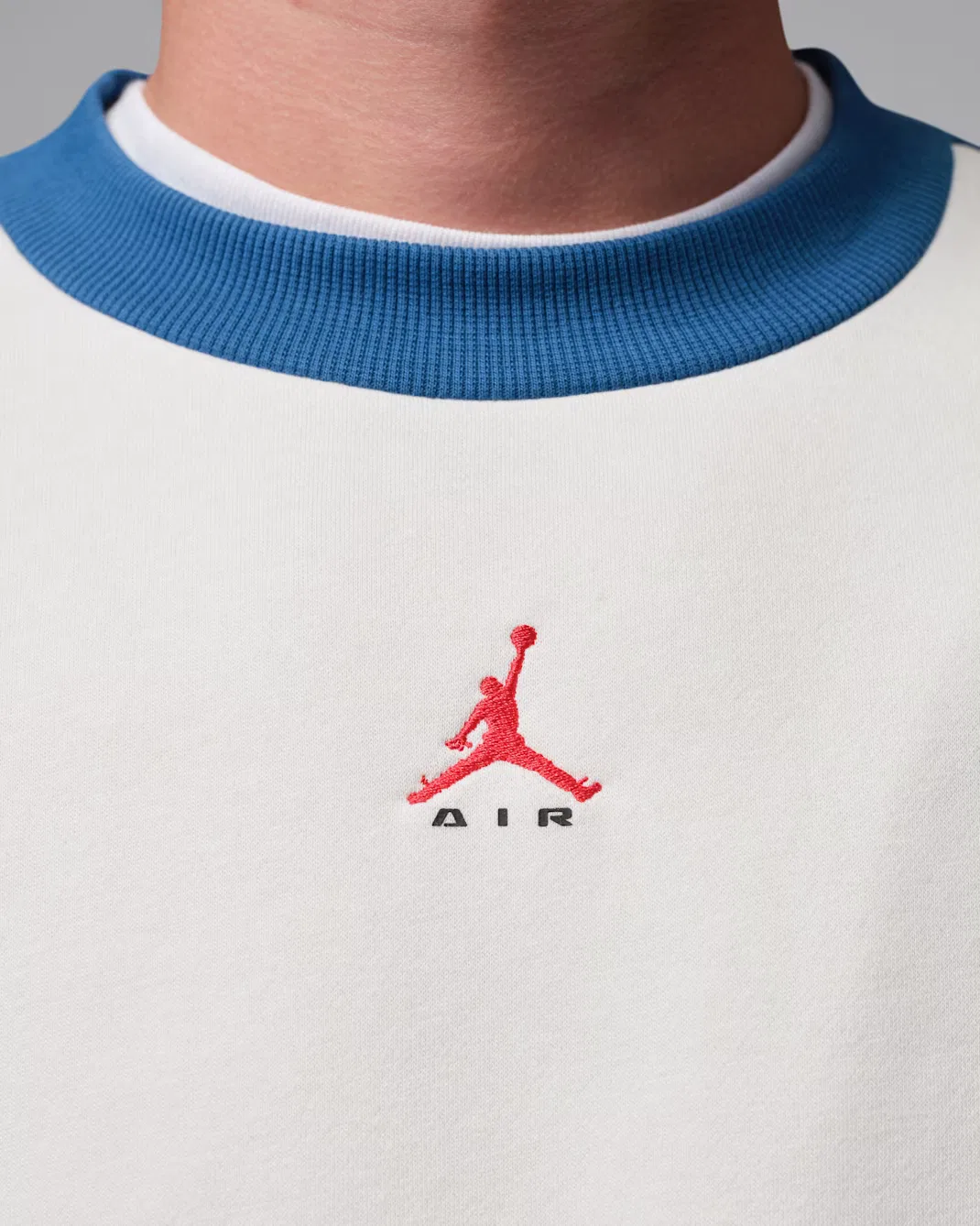 Мужская флисовая толстовка с круглым вырезом Jordan Brooklyn, Sail/True Blue/University Red — фото 4
