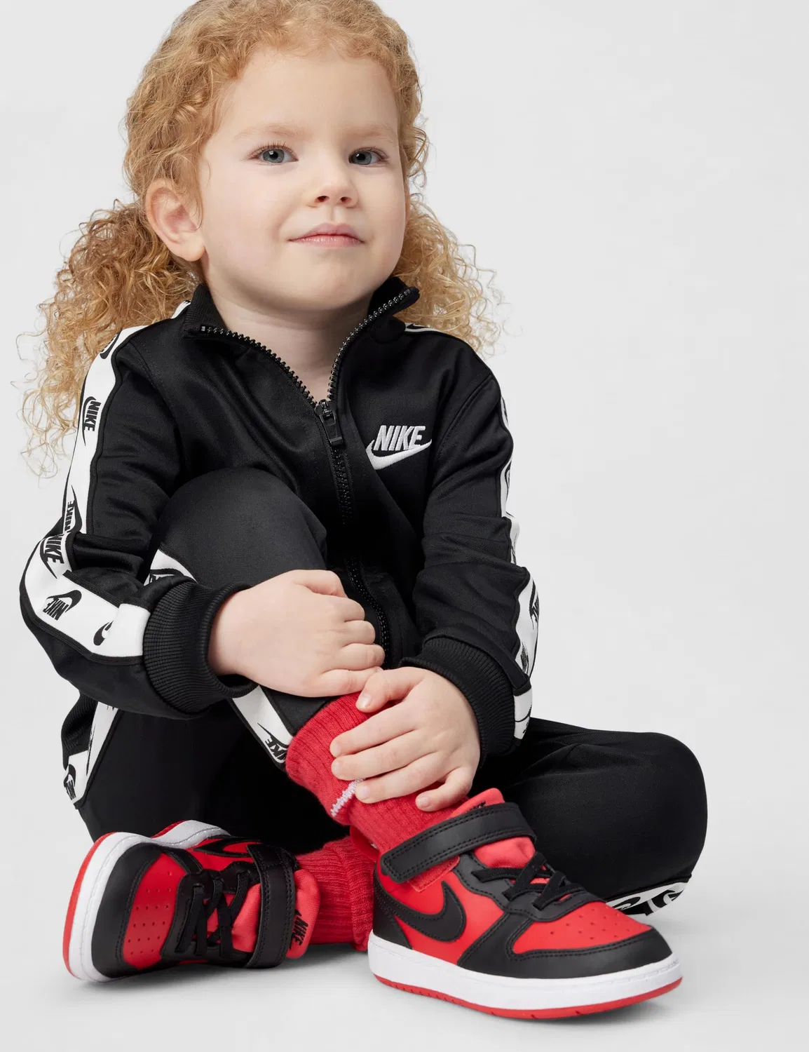 Детские кроссовки для мальчиков с высокой посадкой Court Borough Low Recraft NIKE, Black University Red — фото 2