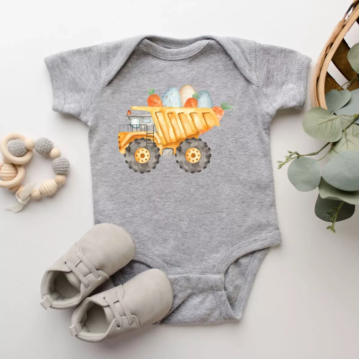 Детское боди с коротким рукавом с принтом Easter Dump Truck The Juniper Shop, Heather Grey — фото 3